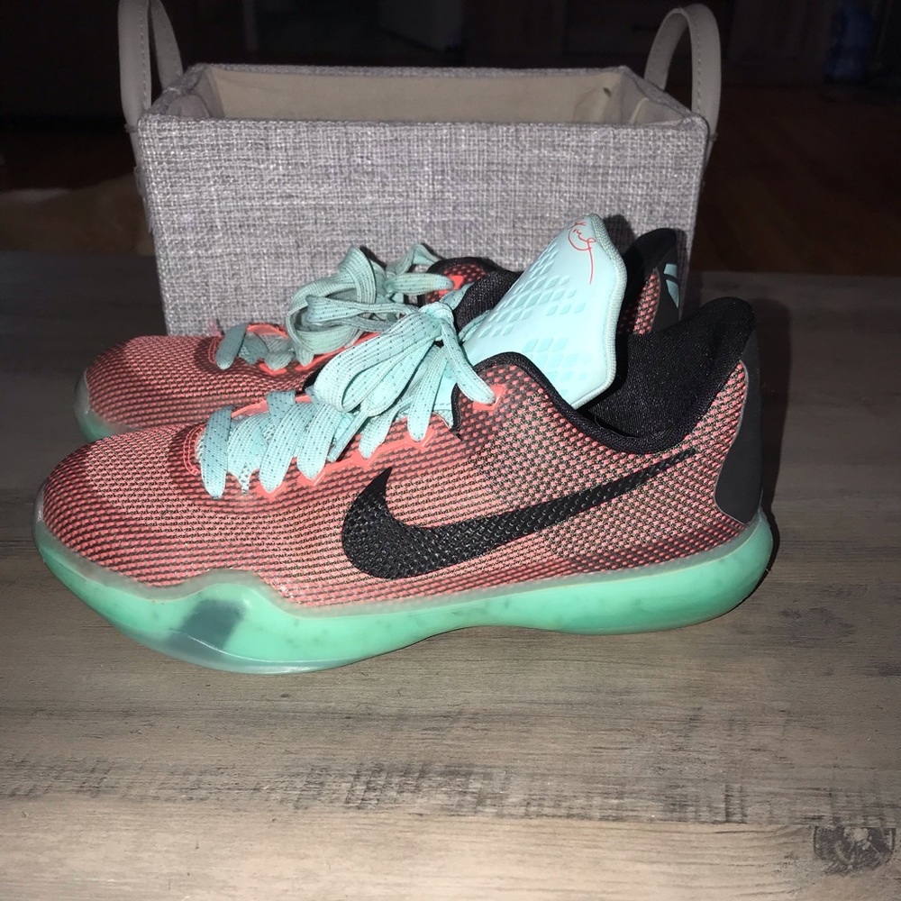 KOBE NIKE SHOES💗